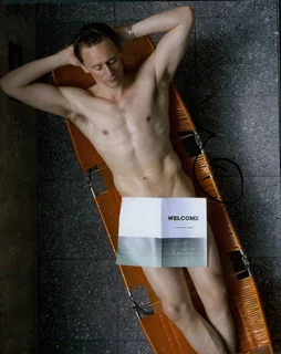 Tom Hiddleston autograph