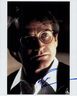Robin Williams autograph