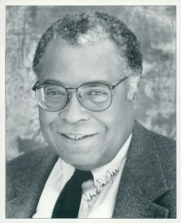 James Earl Jones autograph