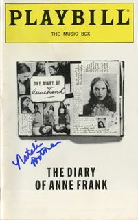 Natalie Portman autograph