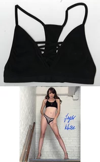 Taylor White autograph