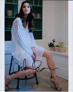 Stephanie Pearson autograph