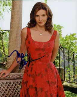 Mary Steenburgen autograph