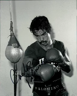 Carlos Palomino autograph