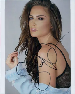 Shelby Lynn Brown autograph