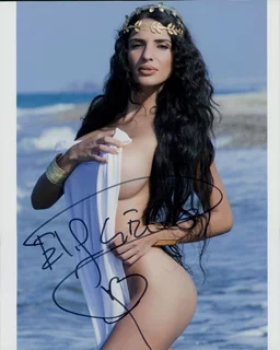 Elif Celik autograph