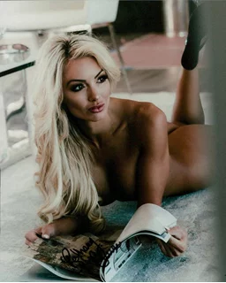 Bethany Giura autograph