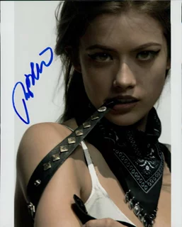 Morgan Lindholm autograph