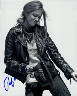 Morgan Lindholm autograph