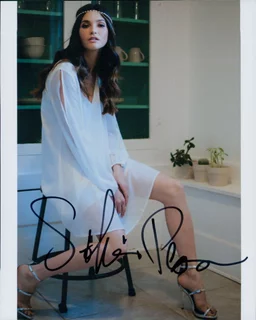 Stephanie Pearson autograph