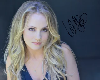 Kelly Stables autograph