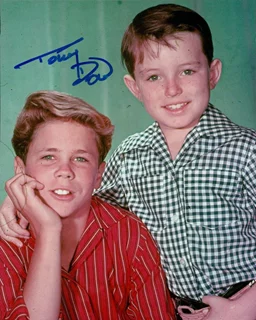 Tony Dow autograph