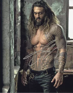 Jason Momoa autograph