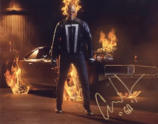 Gabriel Luna autograph