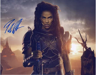 Paula Patton autograph