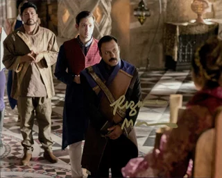 Rizwan Manji autograph