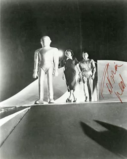 Patricia Neal autograph