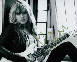 Orianthi Panagaris autograph