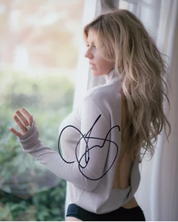 Jodie Sweetin autograph