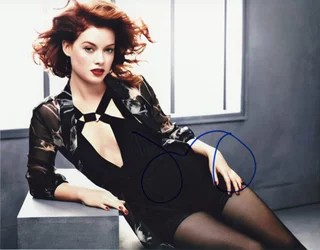 Jane Levy autograph