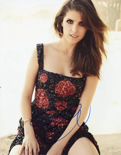 Anna Kendrick autograph