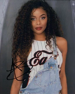 Ajiona Alexus autograph