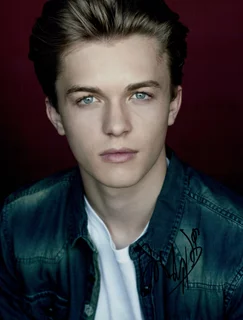 Jacob Hopkins autograph