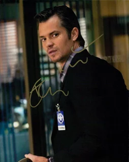 Timothy Olyphant autograph