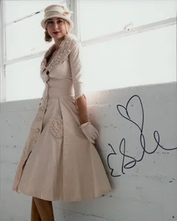 Lizzy Small autograph