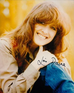 Lois Daine autograph