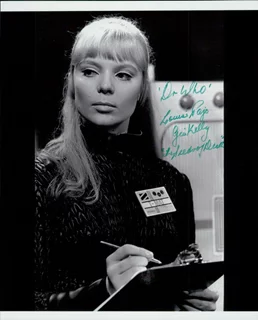 Louise Pajo autograph