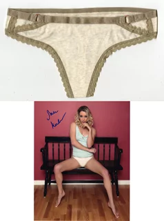 Samantha Mathias autograph