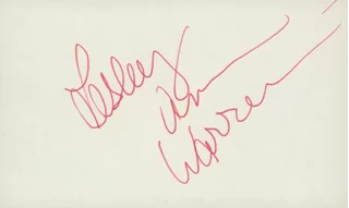 Lesley Ann Warren autograph