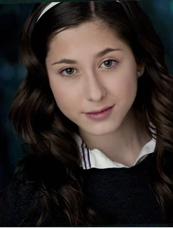 Lizzy Small autograph