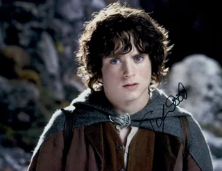 Elijah Wood autograph