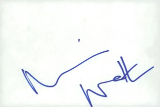 Naomi Watts autograph