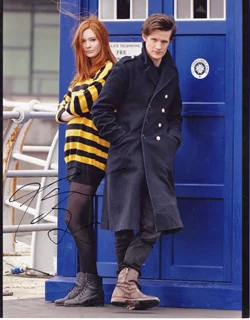 Karen Gillan autograph