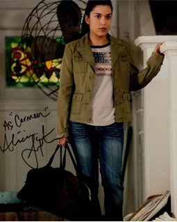 Alicia Sixtos autograph