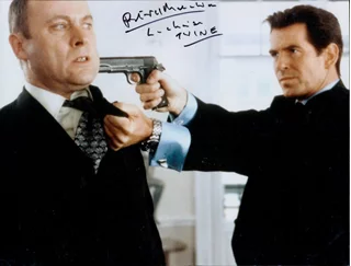 Patrick Malahide autograph