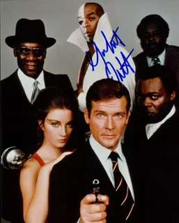 Yaphet Kotto autograph
