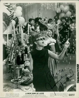 Joanne Woodward autograph