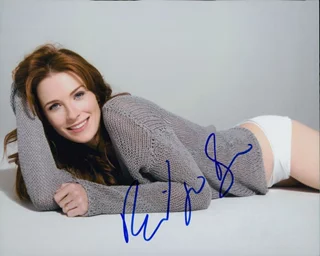Bridget Regan autograph