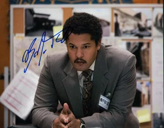 Brandon J Dirden autograph