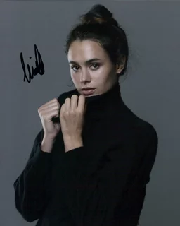 Camilla Wolfson autograph