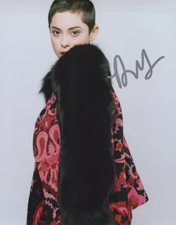 Rosa Salazar autograph
