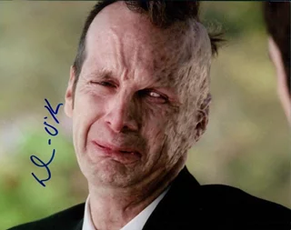 Denis O'Hare autograph