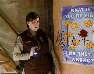 Allison Tolman autograph