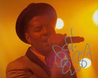 Eric Benet autograph