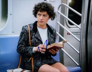 Alia Shawkat autograph