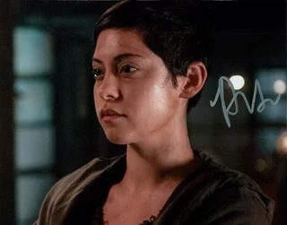 Rosa Salazar autograph